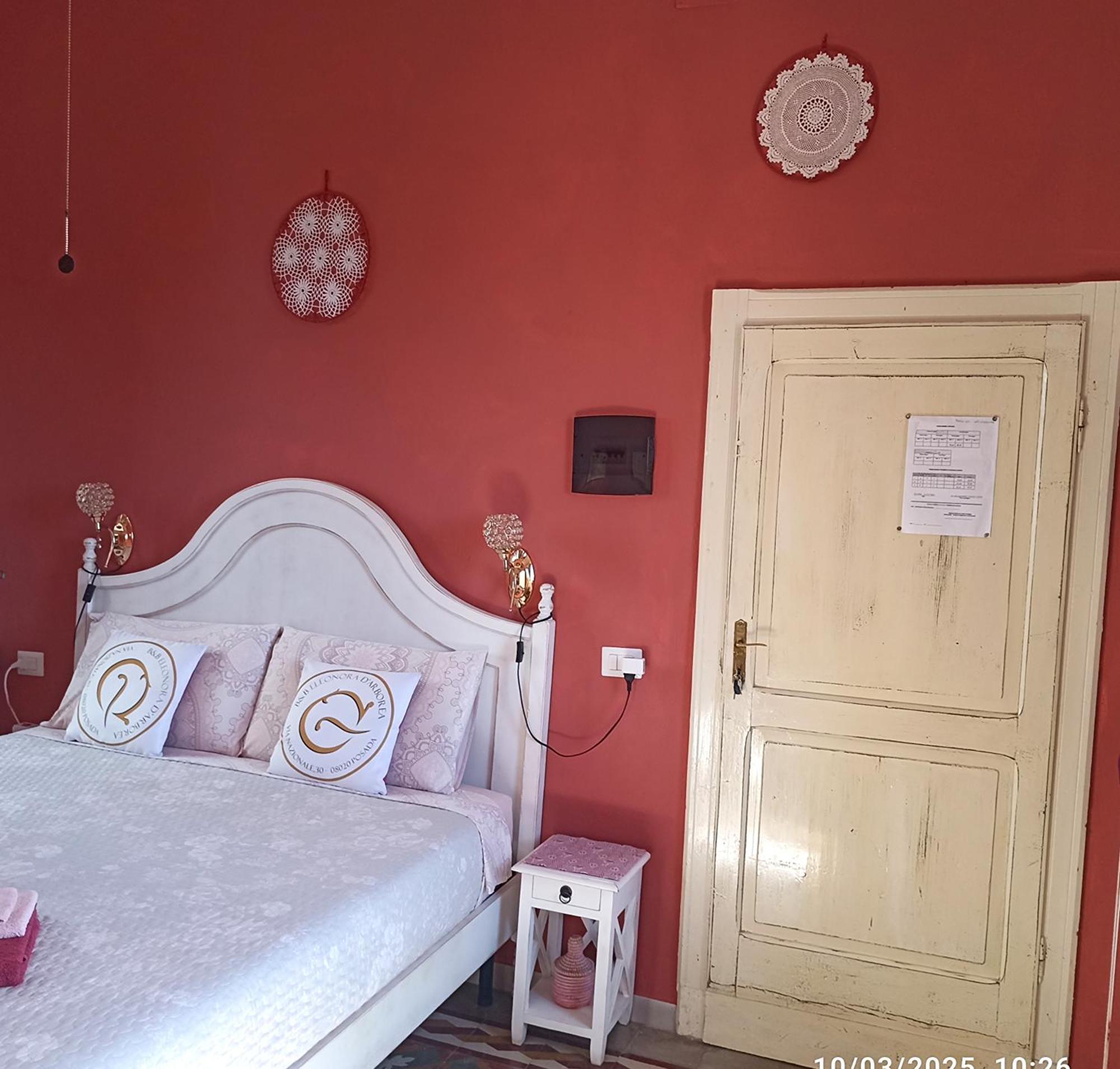 B&B Eleonora D'Arborea, Centro Storico Posada  Luaran gambar