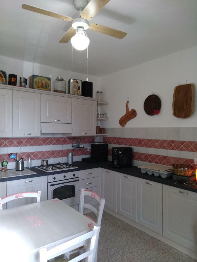 B&B Eleonora D'Arborea, Centro Storico Posada  Luaran gambar