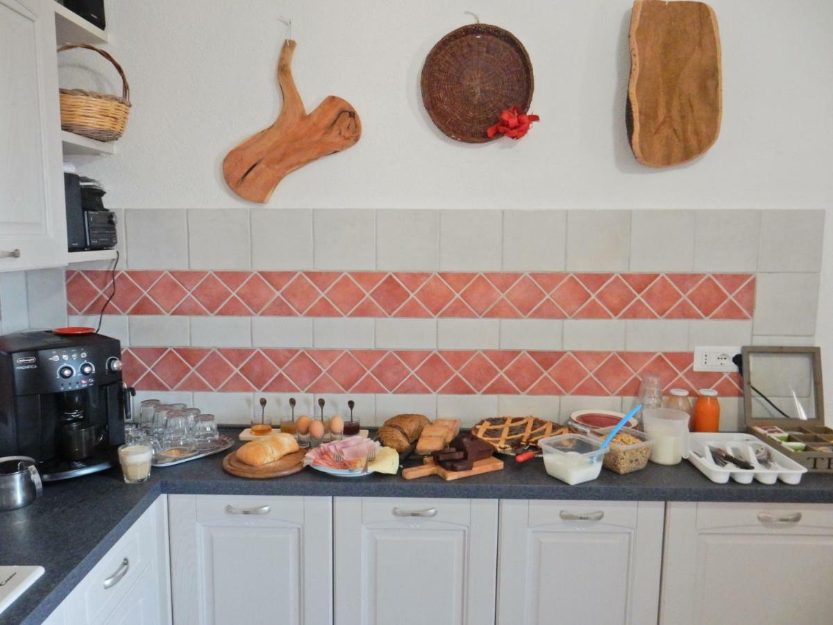 B&B Eleonora D'Arborea, Centro Storico Posada  Luaran gambar